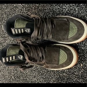 VANS SCOTCH GUARD HIGH TOPS